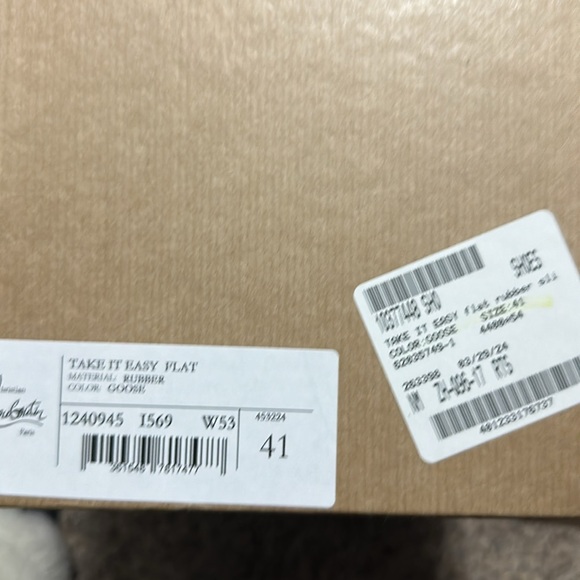 Cristian louboutin’d brand new size 41 men , women’s 10.5-11 grey and red!! - Picture 7 of 7